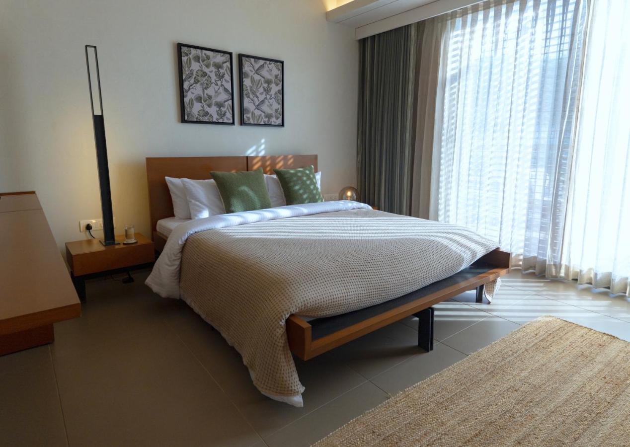 Life At Repose- Lake Villas Resort & Club Chor Warodra エクステリア 写真