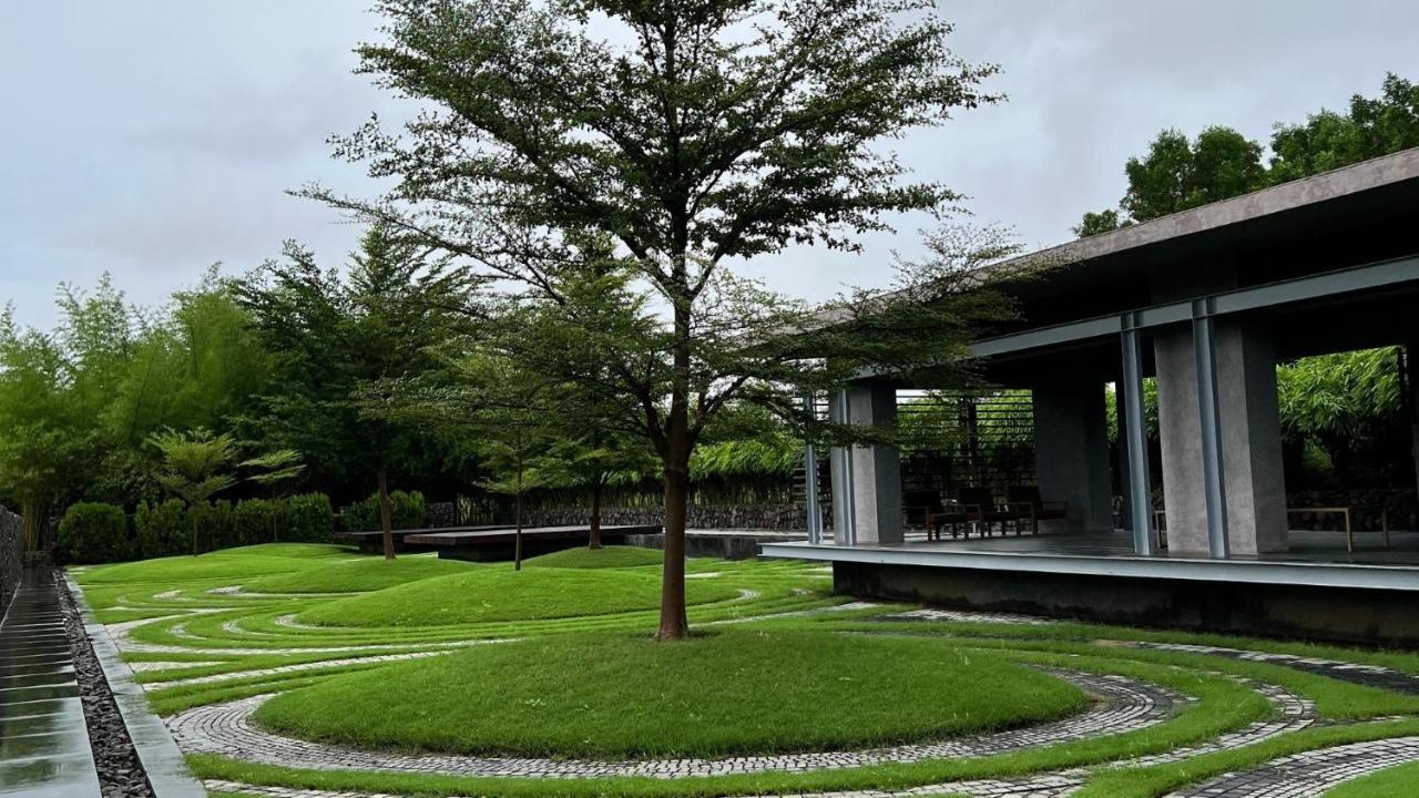 Life At Repose- Lake Villas Resort & Club Chor Warodra エクステリア 写真