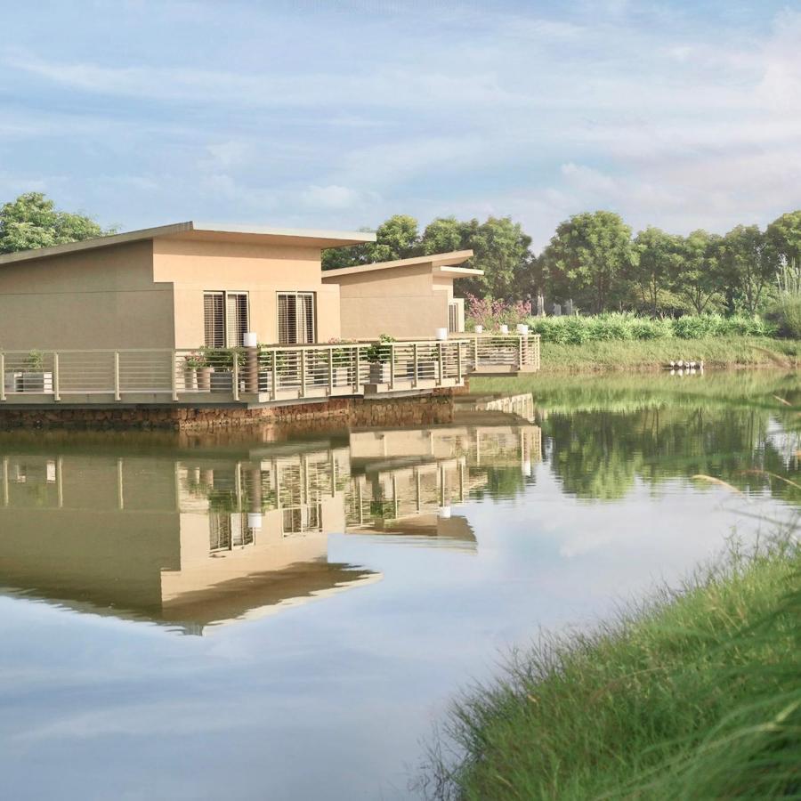 Life At Repose- Lake Villas Resort & Club Chor Warodra エクステリア 写真
